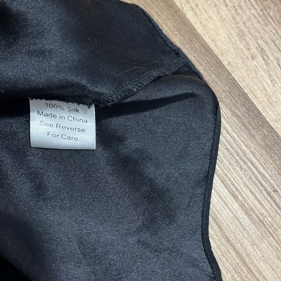 Parker Black Gunmetal Gray Silver Studded Blouse Silk Size Small - Picture 7 of 7